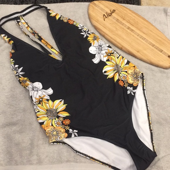 Other - 1 Small Left‼️Host Pick🎉Sunflower One Piece